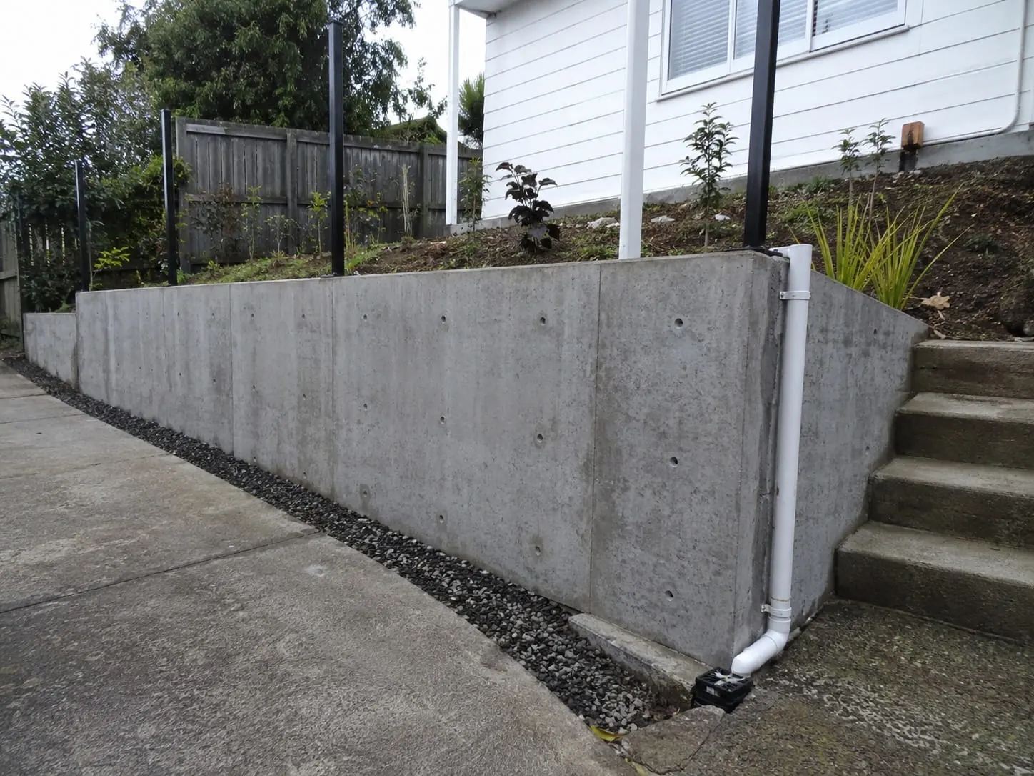 Poured concrete wall contractors at work in Auckland