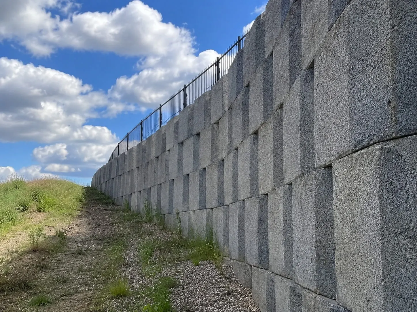 Interlocking segmental block retaining wall in Auckland