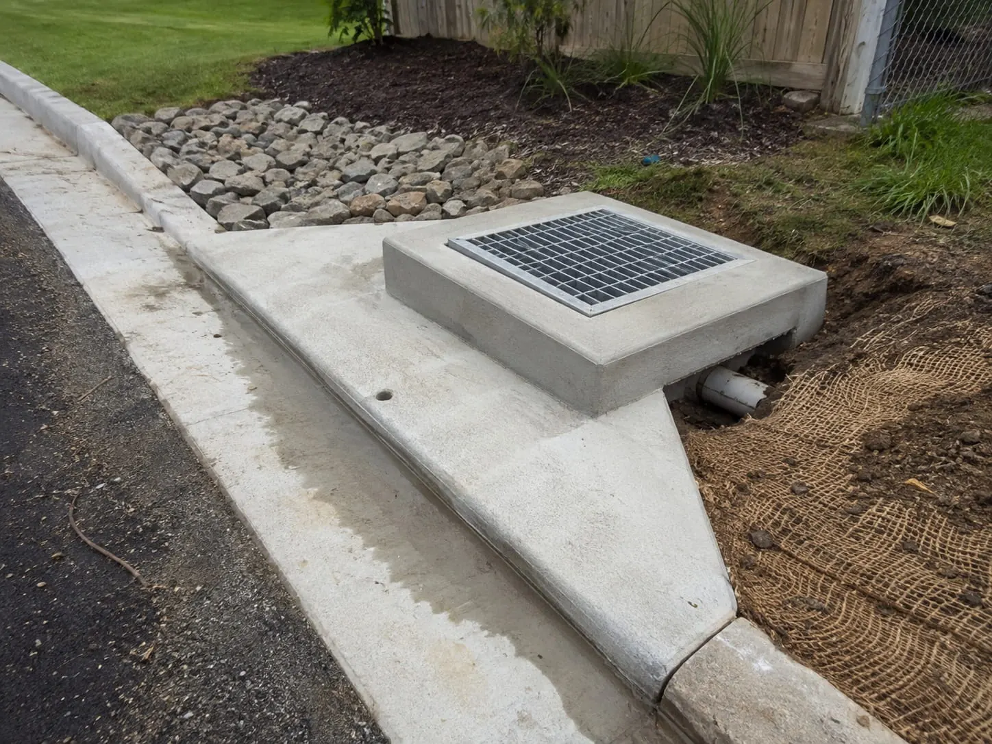 Stormwater drainage contractors installing pipework in Auckland